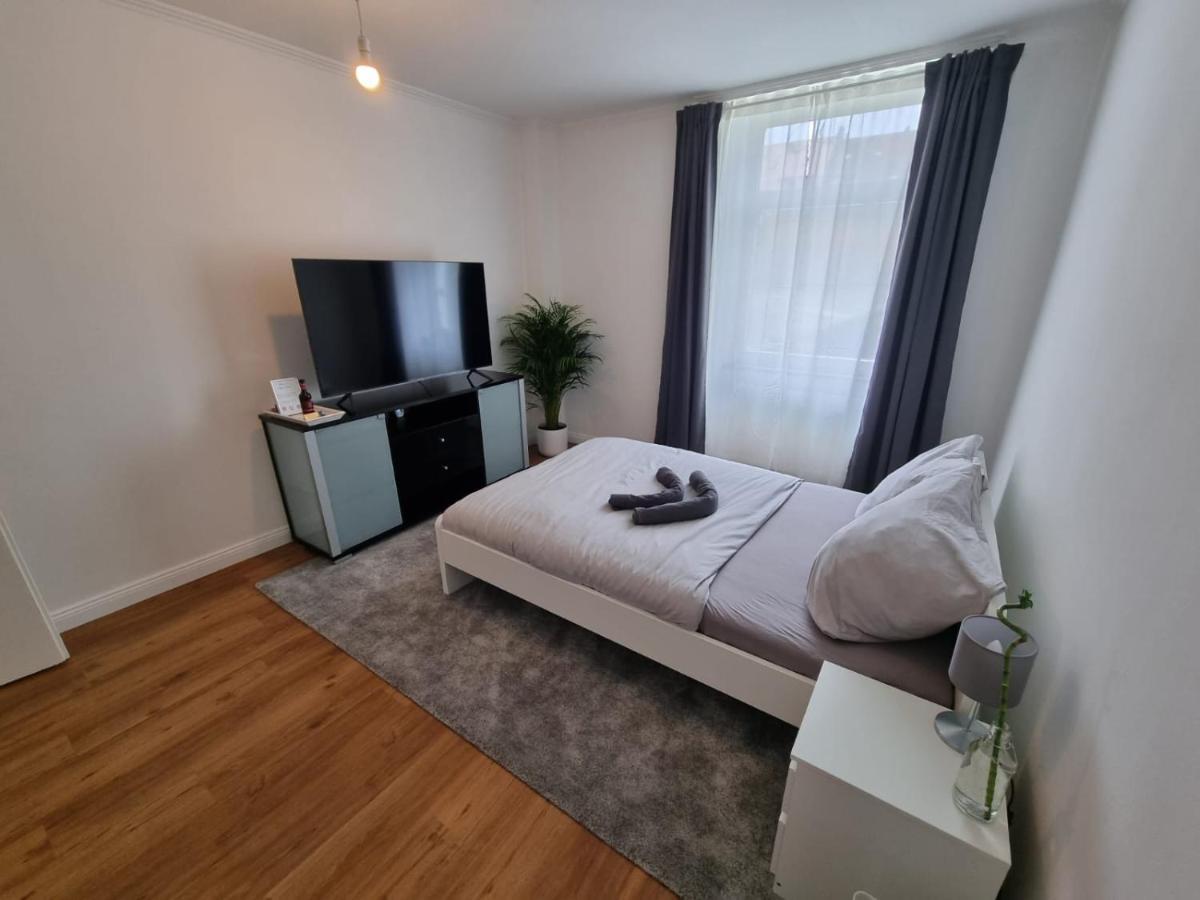 Suesse Marie Apartment คาร์ลสรูเฮอ ภายนอก รูปภาพ