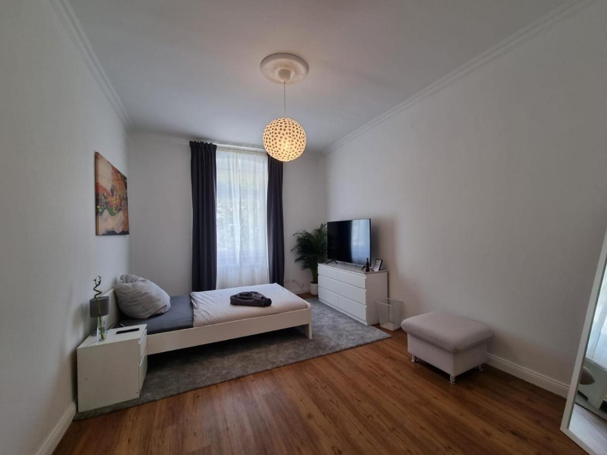 Suesse Marie Apartment คาร์ลสรูเฮอ ภายนอก รูปภาพ