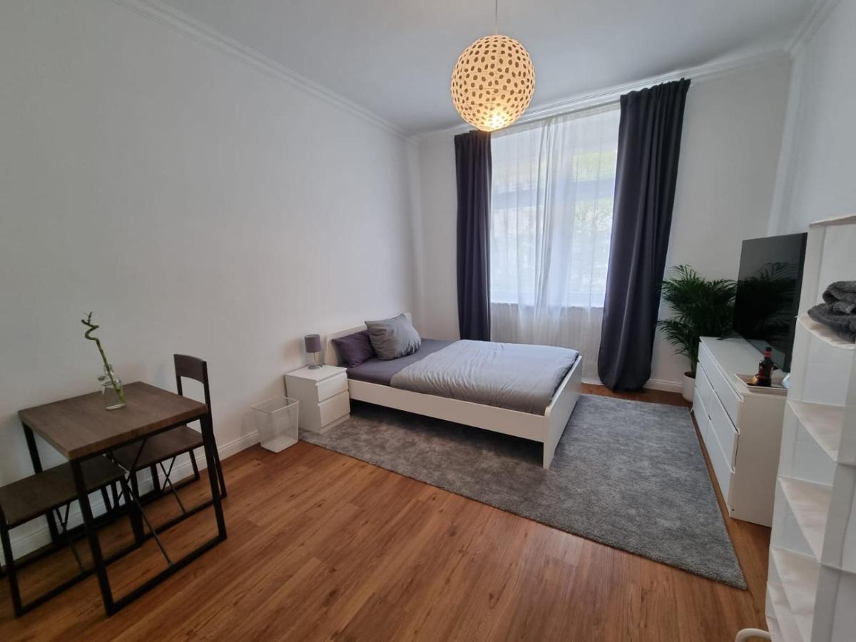 Suesse Marie Apartment คาร์ลสรูเฮอ ภายนอก รูปภาพ